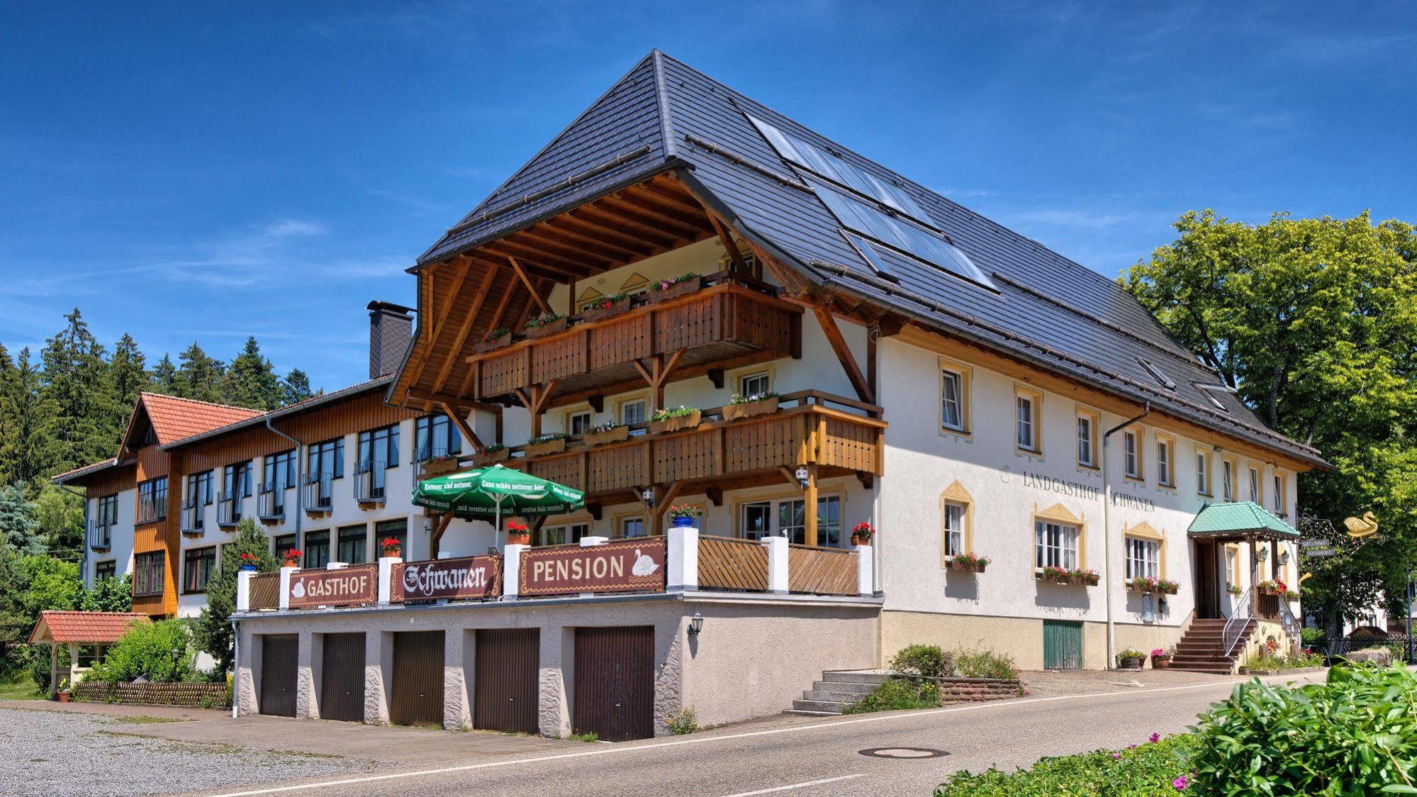 Landgasthof Zum Schwanen Хорнберг Экстерьер фото