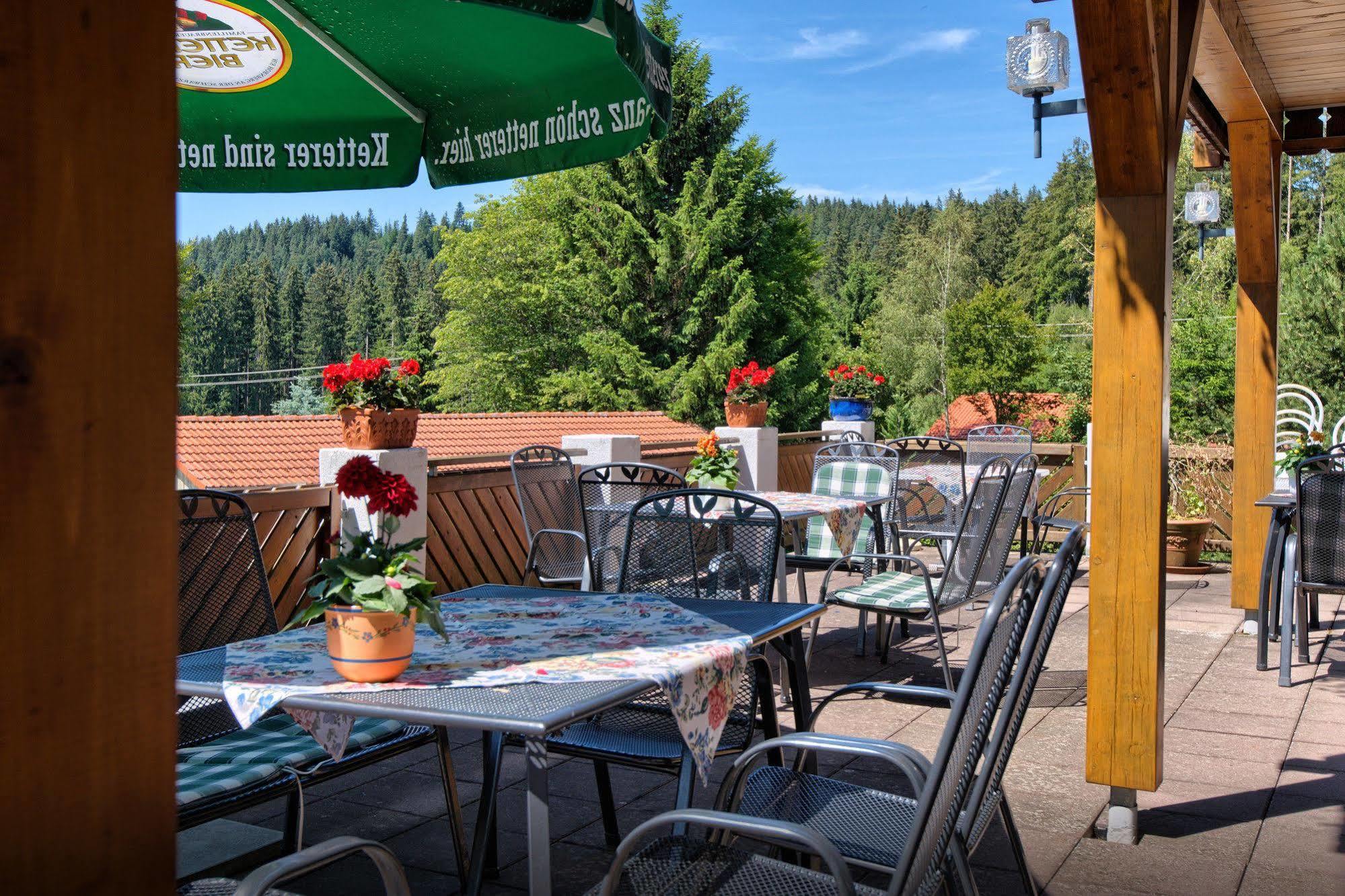 Landgasthof Zum Schwanen Хорнберг Экстерьер фото